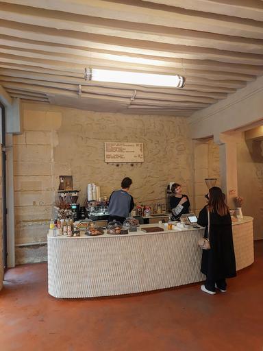 specialty coffee noir coffee shop torr facteur marais in paris 3